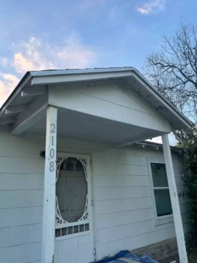 Main picture of 2108 Carlton Way