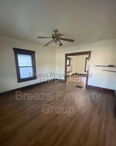 Main picture of 1477 South Ave
