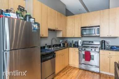 Main picture of 3631 N Halsted St