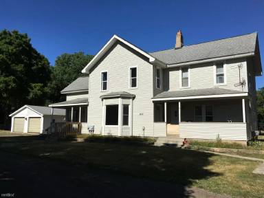 Main picture of 107 Sager Rd