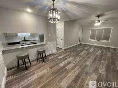 Main picture of 106 E Green Meadows Rd