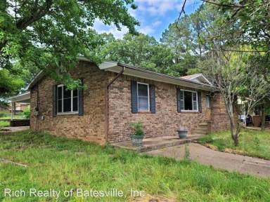 Main picture of 2715 Boles St