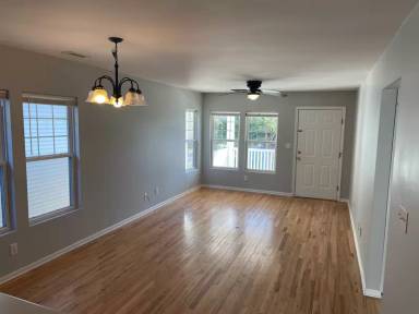 Main picture of 721 N 5th Ave