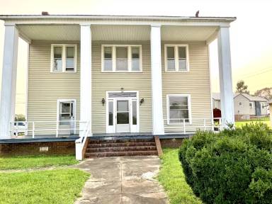 Main picture of 206 Virginia St SW