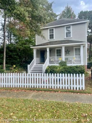 Main picture of 707 West St