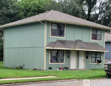 Main picture of 317 Kiowa St