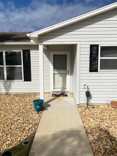 Main picture of 2551 Raintree Dr