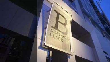 Main picture of 800 Brazos St