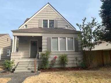 Main picture of 3636 34th Ave W
