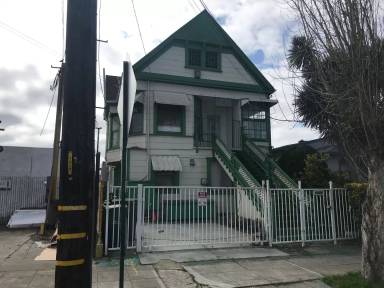 Main picture of 1071 47th St