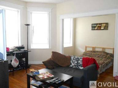 Main picture of 217 Kelton St