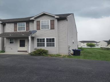 Main picture of 667 Walnut Tree Dr