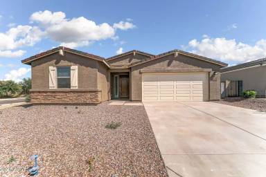 Main picture of 33935 N Desert Star Dr