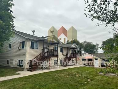 Main picture of 1310 S 1st St W