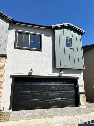Main picture of 2820 W Red Fox Rd