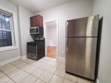 Main picture of 863 Pavonia Ave