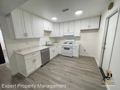 Main picture of 5404 College Oak Dr