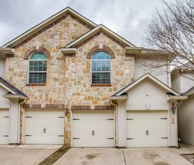 Main picture of 2645 Eagle Cir