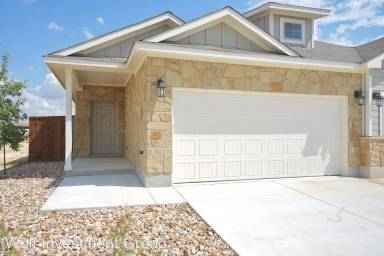 Main picture of 648 Parkline Dr