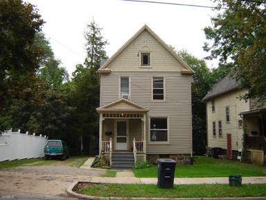 Main picture of 337 1/2 3rd St