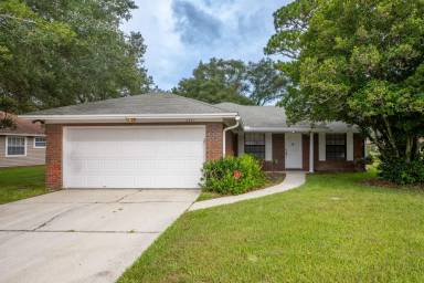 Main picture of 12449 Long Lake Dr N