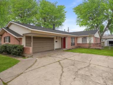 Main picture of 2822 Linhaven Dr