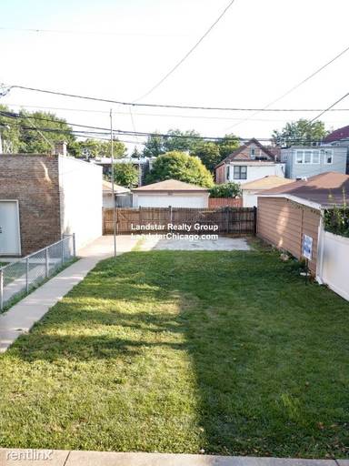 Main picture of 2605 W Chicago Ave