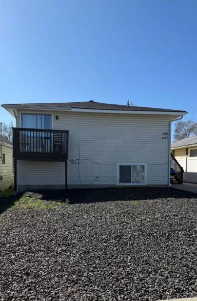 Main picture of 1708 E Sanson Ave