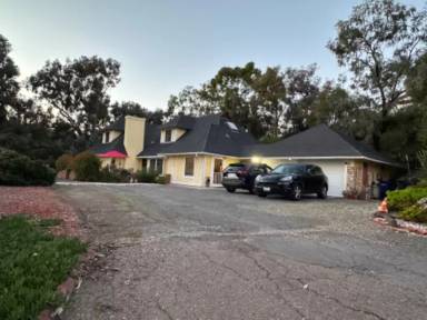 Main picture of 3637 Manchester Ave