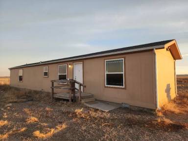 Main picture of 45000 Fields Rd