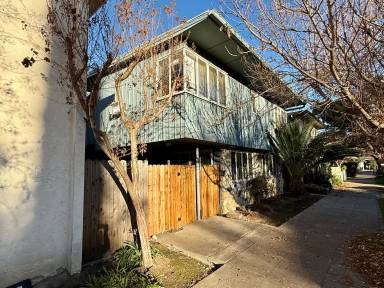 Main picture of 2715 O St