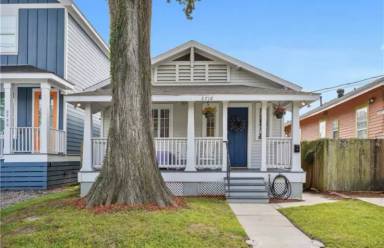 Main picture of 2716 Lavender St