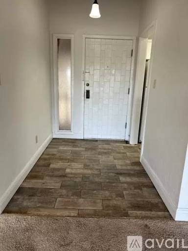 Main picture of 3048 Camelot Dr