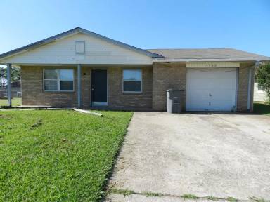 Main picture of 3902 SW Pecan Pl