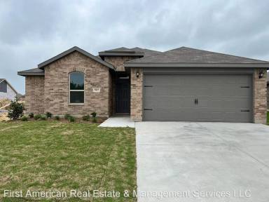 Main picture of 5825 Brookville Dr