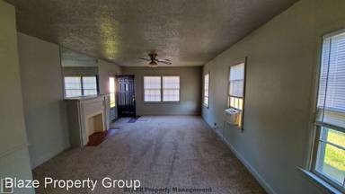 Main picture of 913 S Rusk St