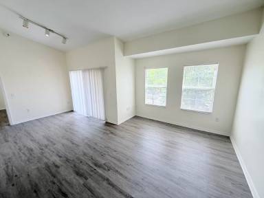 Main picture of Emerald Isle at Laguna Lakes