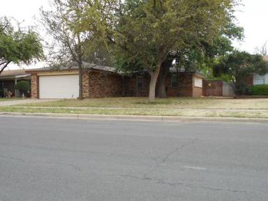 Main picture of 2117 75th St