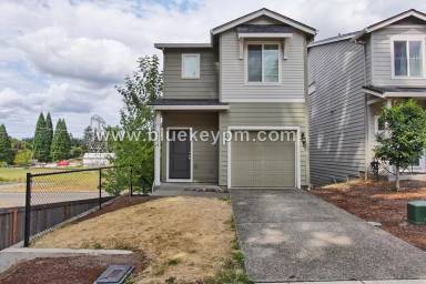 Main picture of 3712 NE 62nd St