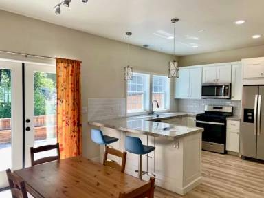 Main picture of 225 Pello Ln