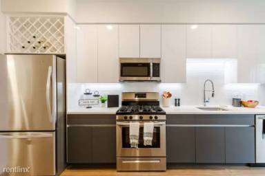Main picture of 100 House at The Enclave