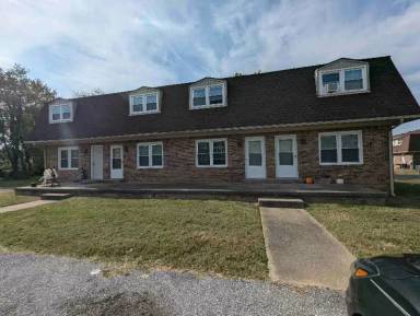 Main picture of 103 Barcelona Ct