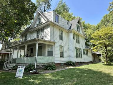 Main picture of 501 S Elm St