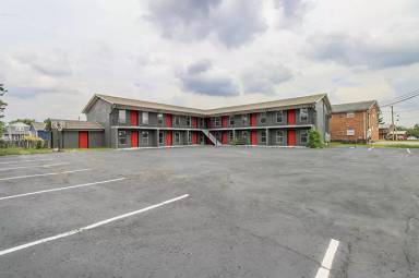 Main picture of 3405 Shagbark Rd