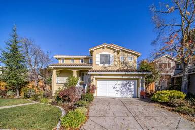 Main picture of 25110 Valley Oak Dr