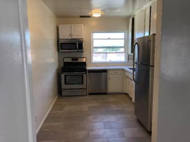 Main picture of 4911 W 20th St