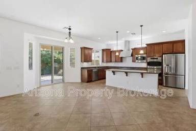 Main picture of 16192 W Berkeley Rd