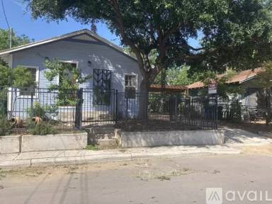 Main picture of 305 Keller St