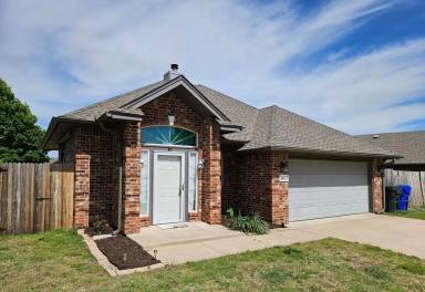 Main picture of 2825 Astor Dr