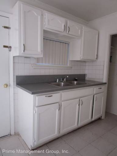 Main picture of 3549 E 58th St